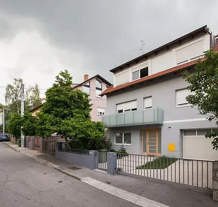Apartment Jasna Zagabria Esterno foto